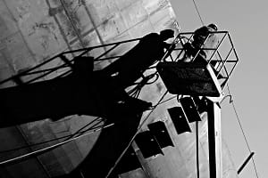 Tersane gemi vinç gölge siluet simetri siyah beyaz b&w belgesel documentary