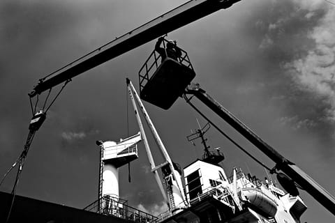vinç tamir gemi güverte siyah beyaz b&w belgesel documentary